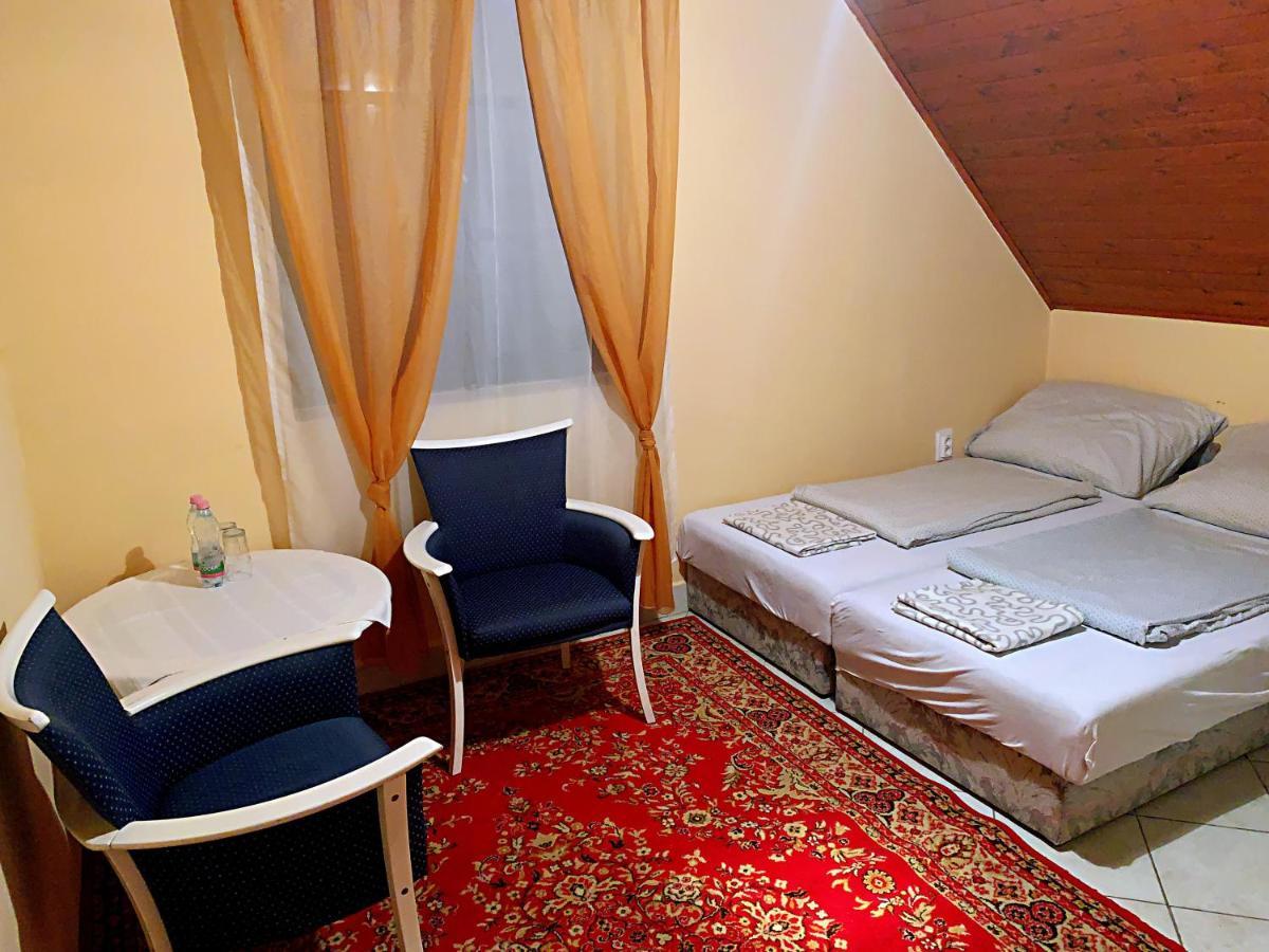 Koloska Apartmanhaz Balatonfured Ngoại thất bức ảnh