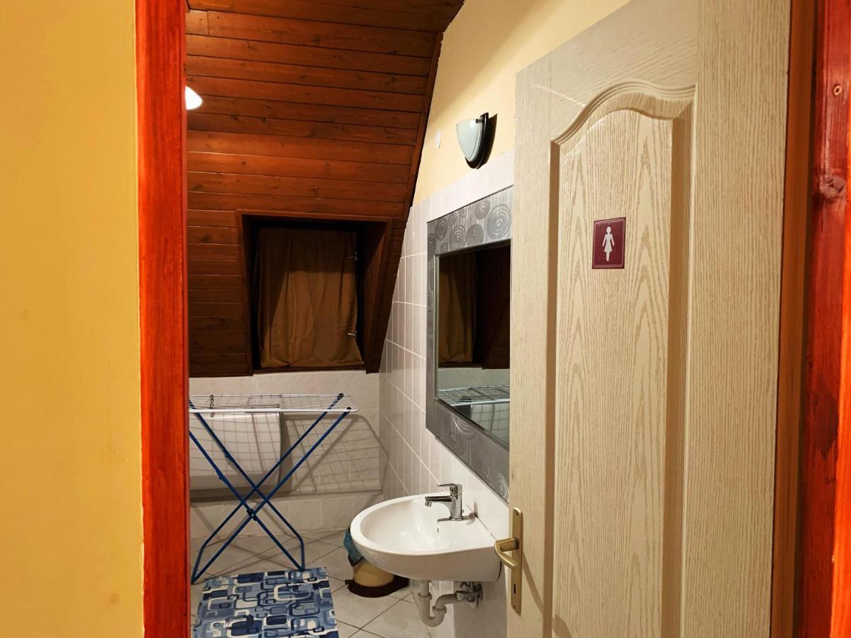 Koloska Apartmanhaz Balatonfured Ngoại thất bức ảnh