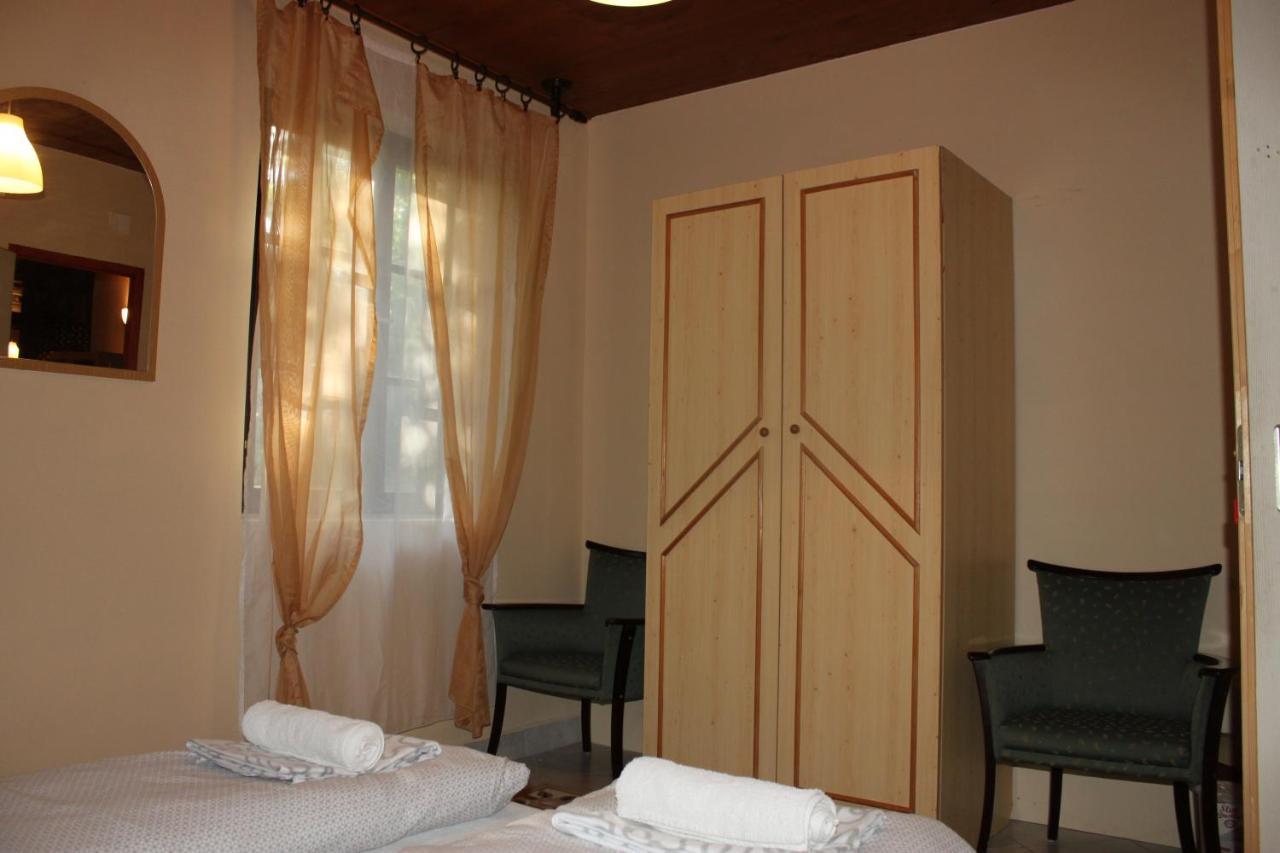 Koloska Apartmanhaz Balatonfured Ngoại thất bức ảnh
