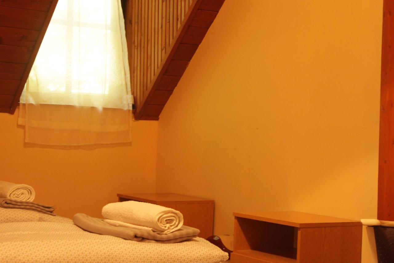 Koloska Apartmanhaz Balatonfured Ngoại thất bức ảnh
